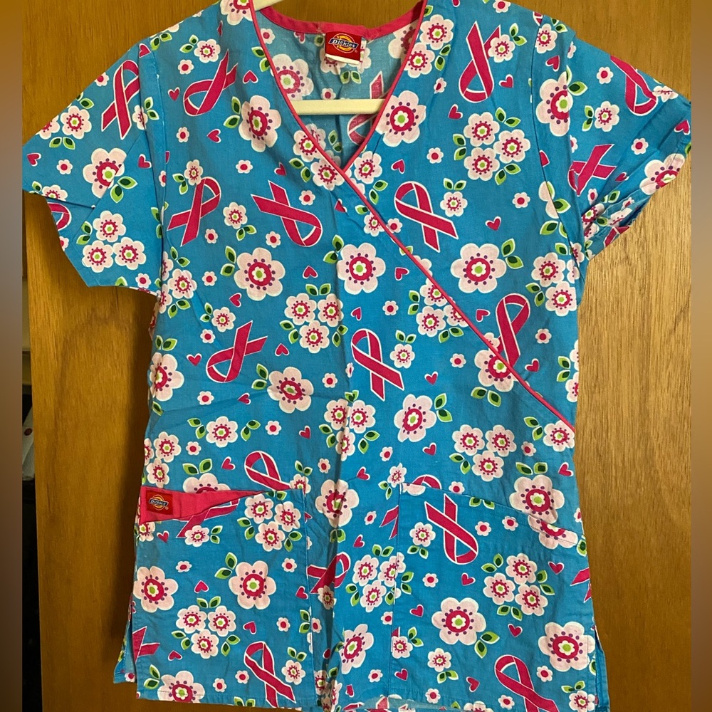 Dickies scrub top